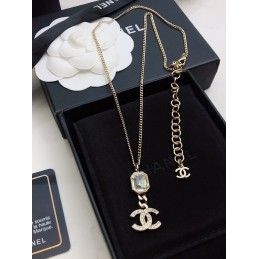 CHANEL NECKLACES A132