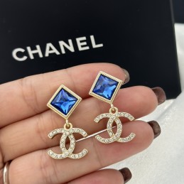 CHANEL EARRINGS A535