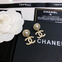 CHANEL EARRINGS A537