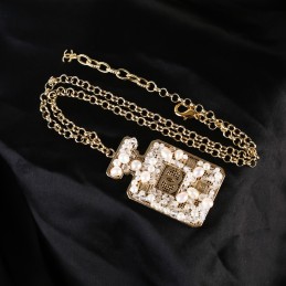 CHANEL NECKLACES A173