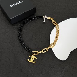 CHANEL NECKLACES A184