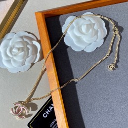 CHANEL NECKLACES A227